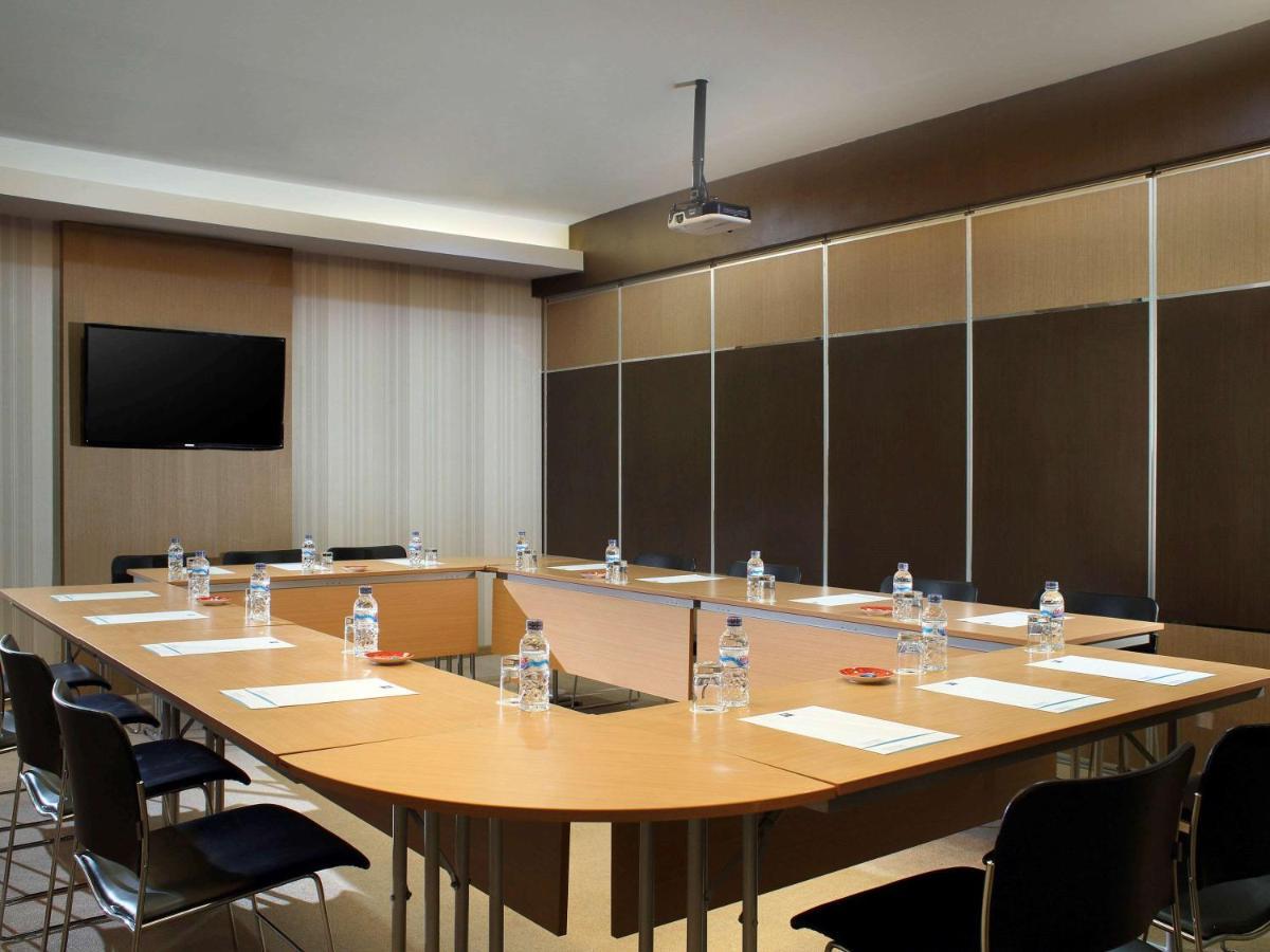Cordia Hotel Surabaya Airport - Hotel Dalam Bandara - Formerly Ibis Budget Surabaya Airport Sidoarjo Eksteriør bilde