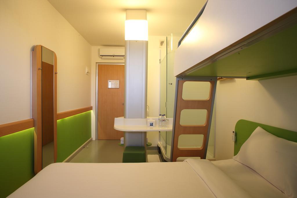 Cordia Hotel Surabaya Airport - Hotel Dalam Bandara - Formerly Ibis Budget Surabaya Airport Sidoarjo Eksteriør bilde