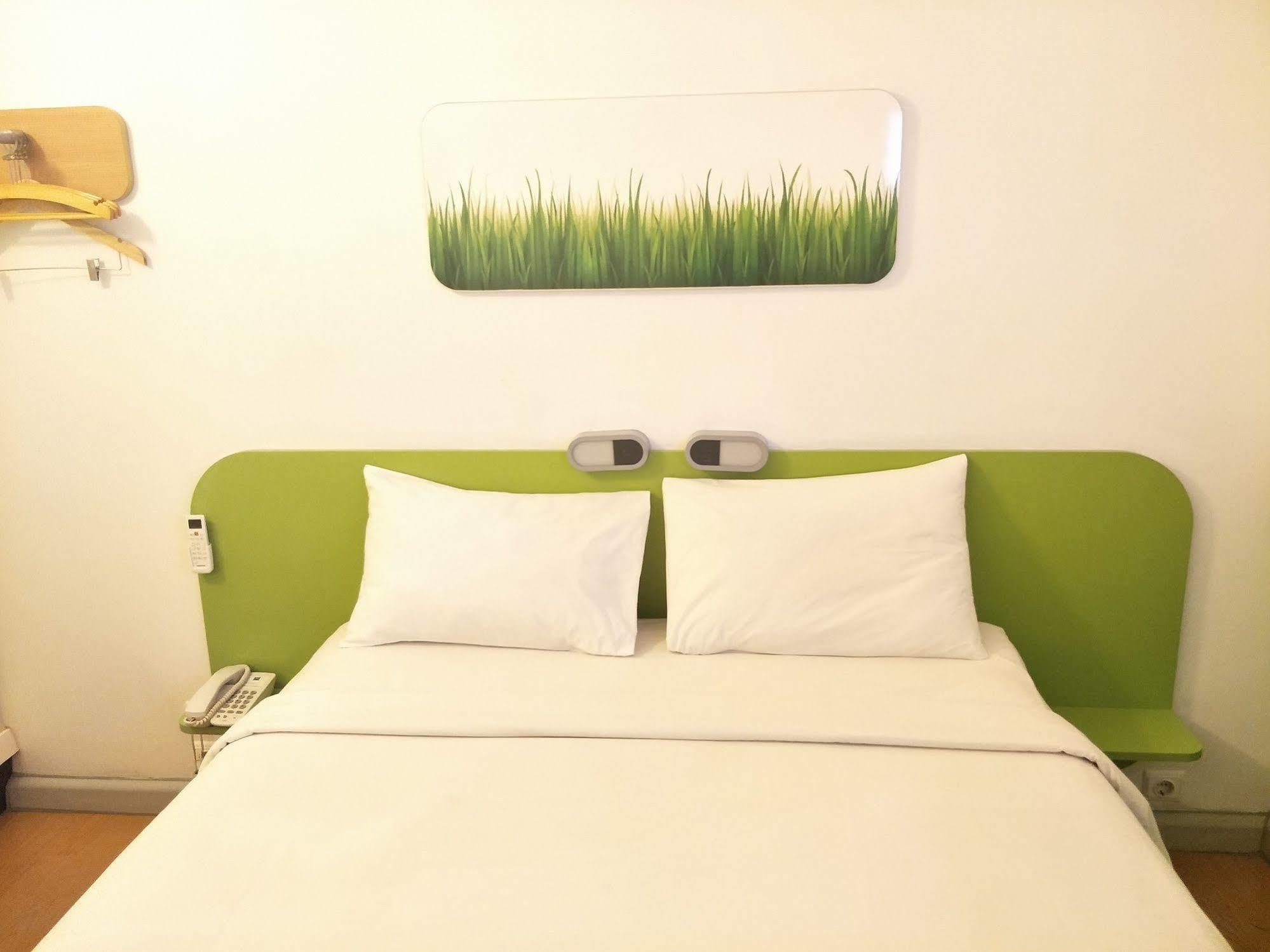 Cordia Hotel Surabaya Airport - Hotel Dalam Bandara - Formerly Ibis Budget Surabaya Airport Sidoarjo Eksteriør bilde