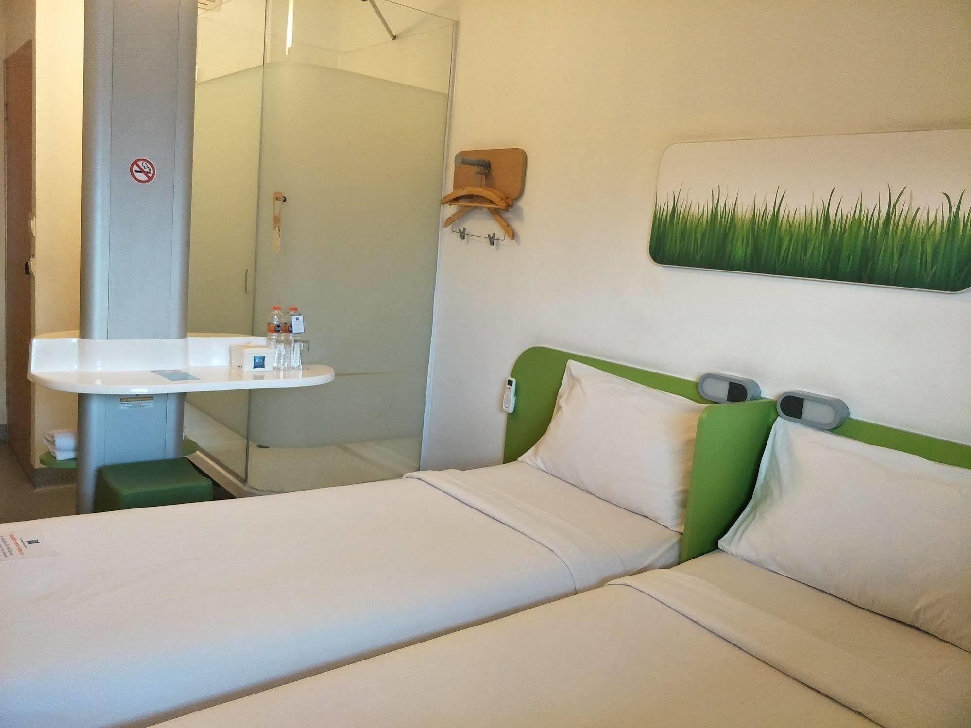 Cordia Hotel Surabaya Airport - Hotel Dalam Bandara - Formerly Ibis Budget Surabaya Airport Sidoarjo Eksteriør bilde