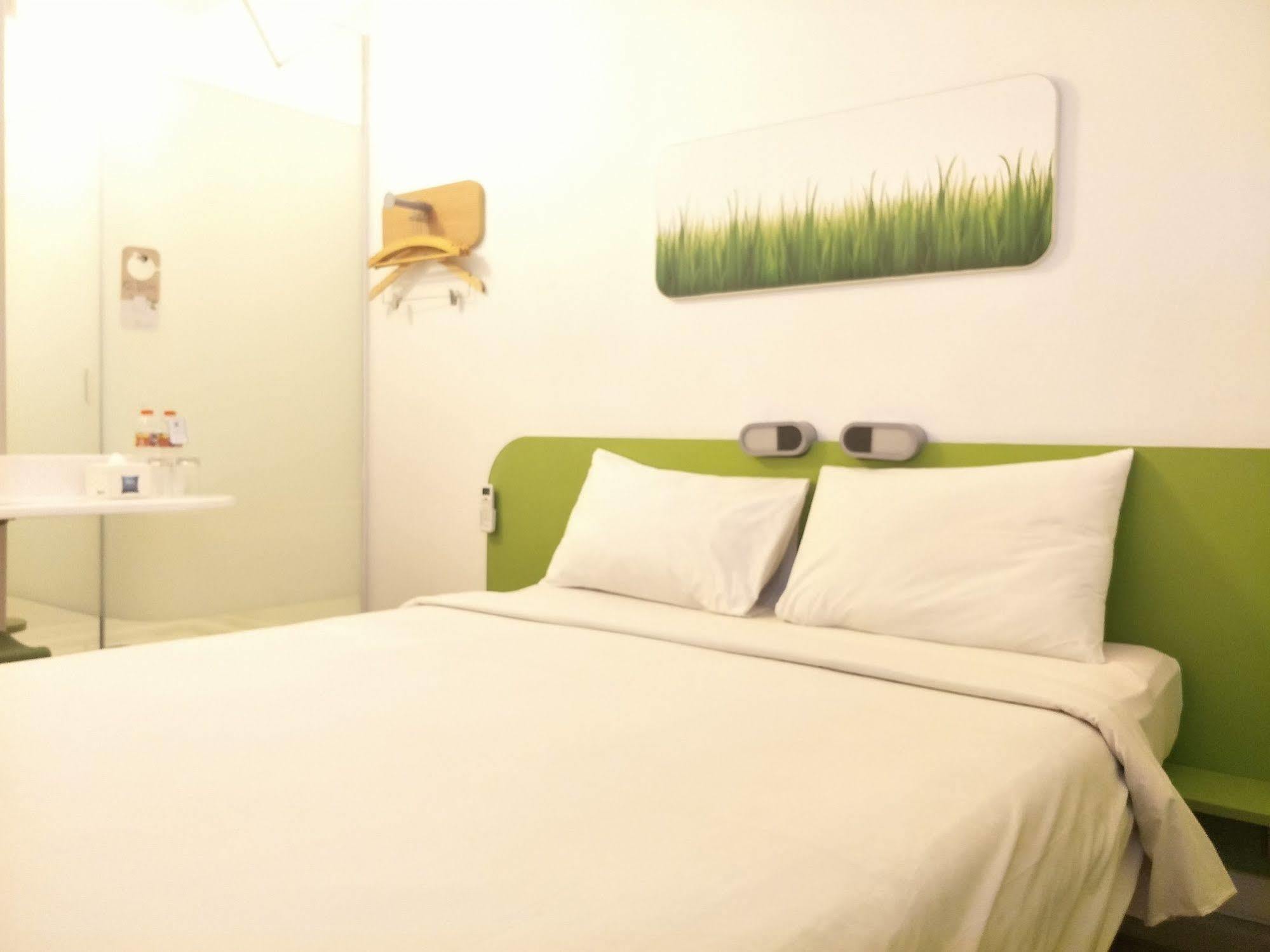 Cordia Hotel Surabaya Airport - Hotel Dalam Bandara - Formerly Ibis Budget Surabaya Airport Sidoarjo Eksteriør bilde