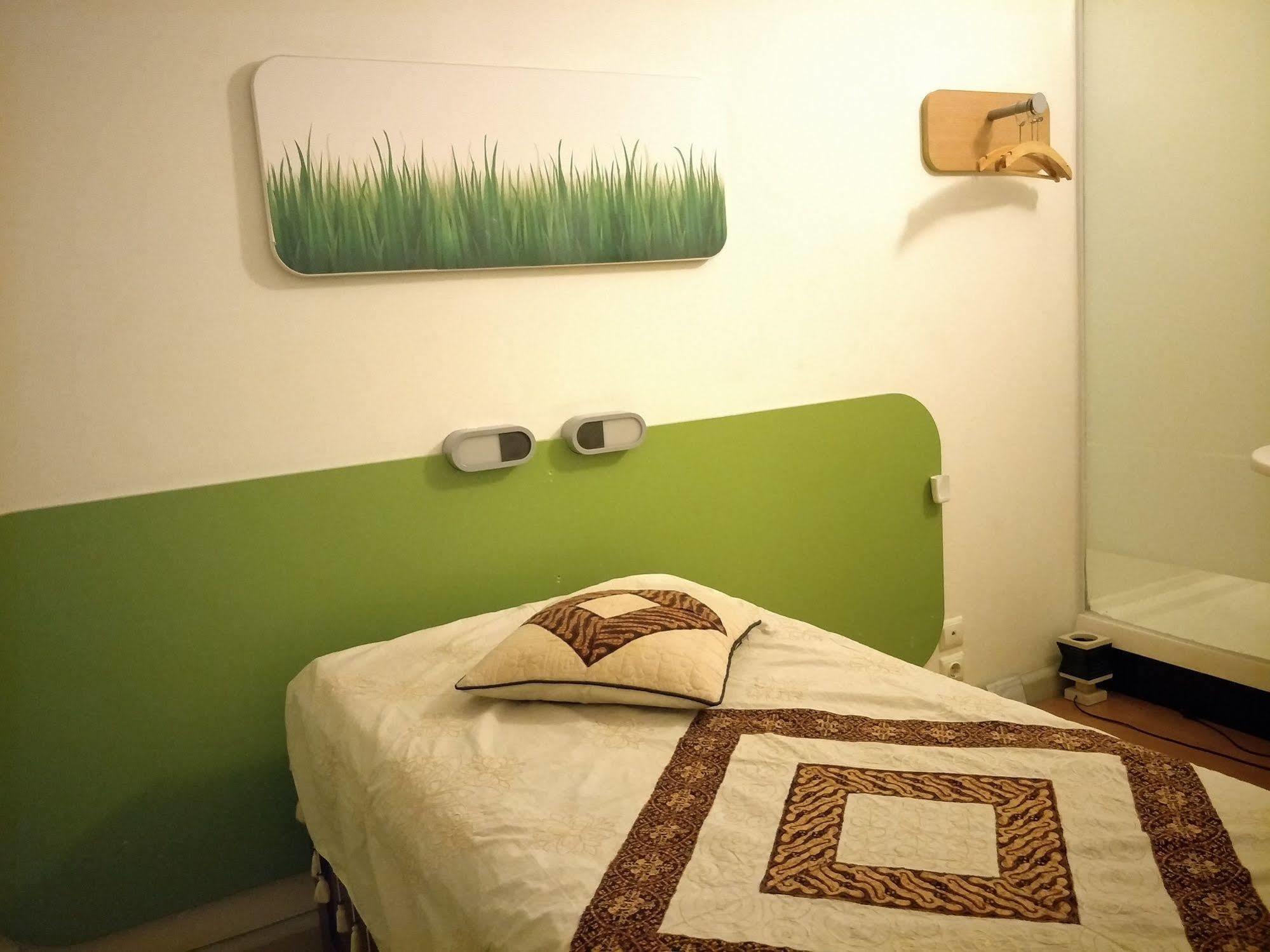 Cordia Hotel Surabaya Airport - Hotel Dalam Bandara - Formerly Ibis Budget Surabaya Airport Sidoarjo Eksteriør bilde